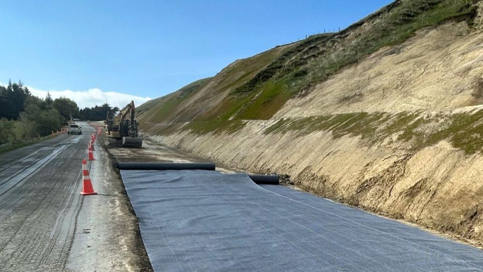 geotextile-solves-weber-road-subgrade-issues