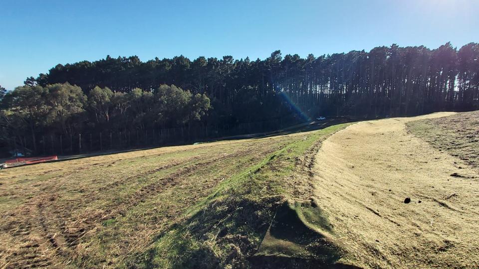 rehabilitating-colson-road-landfill-with-grassroots-casestudy-img1